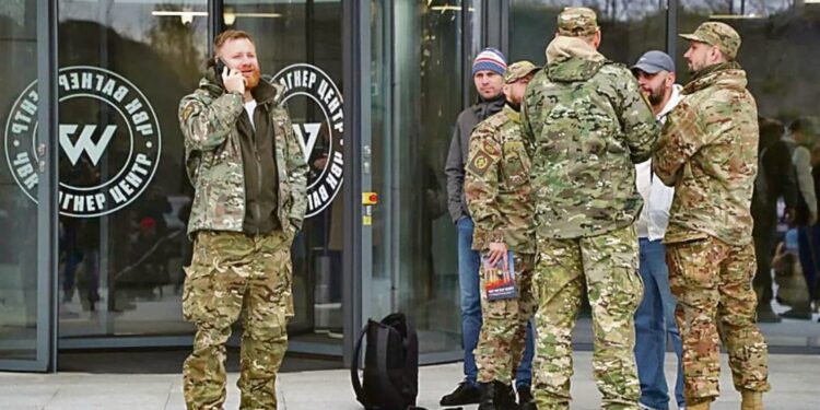 ACTUALIZACIÓN UCRANIA-RUSIA: Yevgeny Prigozhin, ha informado que sus milicianos han empezado a recibir suministros de municiones.