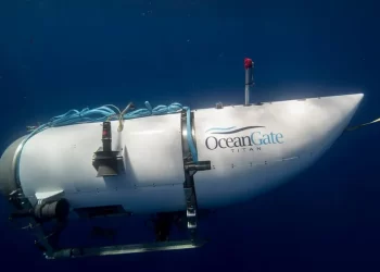 Titán: El Submarino Desaparecido en la Búsqueda del Titanic